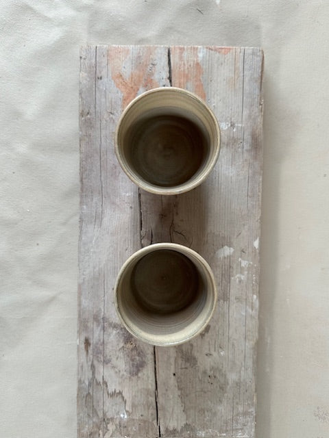 thee/koffiekop van rode steengoedklei